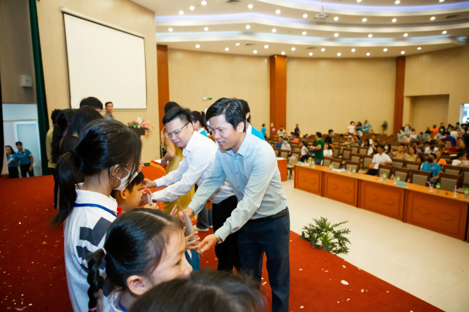 CEO Intech Group Hoàng Hữu Thắng - Sống hết mình vì cộng đồng