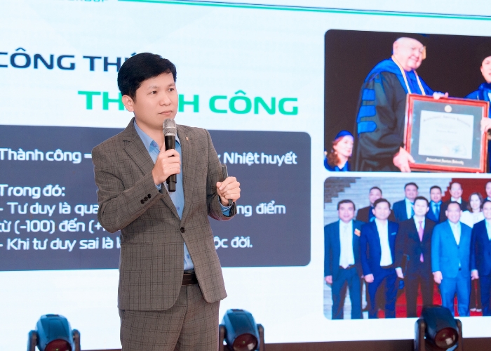 Chủ tịch Hoàng Hữu Thắng đã chia sẻ 12 nguyên tắc sống và làm việc của người Intech