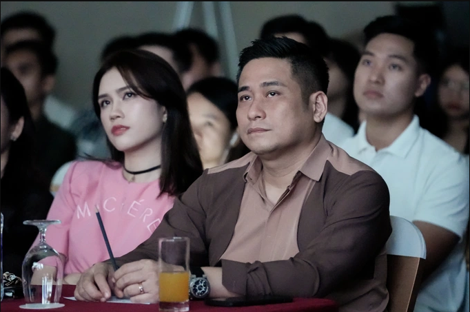 Minh Tiệp, Diễm Hương xúc động khi xem bộ phim về khởi nghiệp