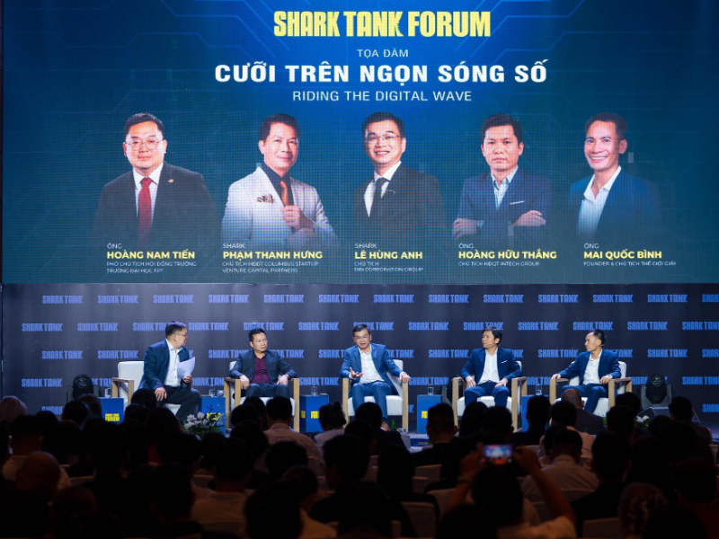 Phiên tạo đàm tại SharkTank Forum 7 diễn ra sổi nổi