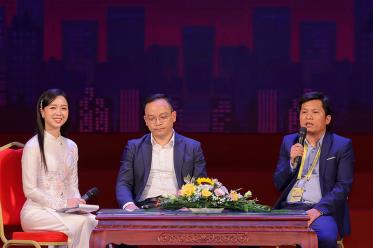 CEO Hoàng Hữu Thắng tham gia tọa đàm tại lễ vinh danh top 10 thương hiệu uy tín hàng đầu châu Á
