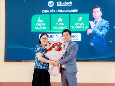 Doanh nhân Hoàng Hữu Thắng - Truyền cảm hứng chọn ngành, chọn trường, định hướng tương lai cho thế hệ trẻ